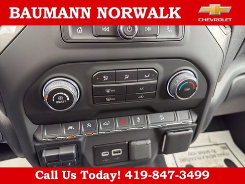 Used 2025 Chevrolet Silverado 1500 Custom Trail Boss w/ Turbomax Blackout Package AWD/4WD image 37