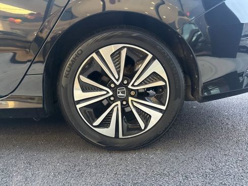 Used 2018 Honda Civic EX-T image 6