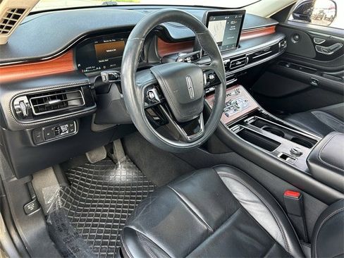Used 2021 Lincoln Aviator Reserve w/ Elements Package Plus image 19