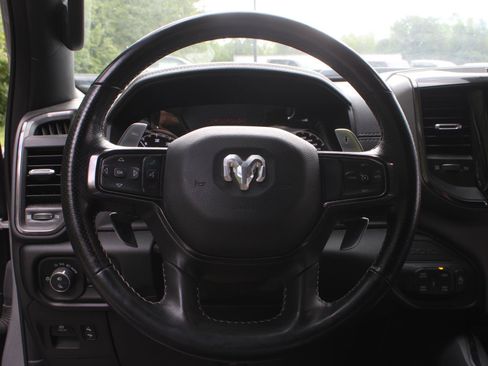 Used 2022 RAM 1500 Laramie AWD/4WD image 9