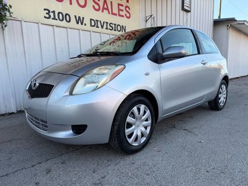 Used 2007 Toyota Yaris 2-Door Hatchback image 6