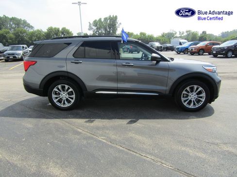 Certified 2024 Ford Explorer XLT w/ Equipment Group 202A AWD/4WD image 10