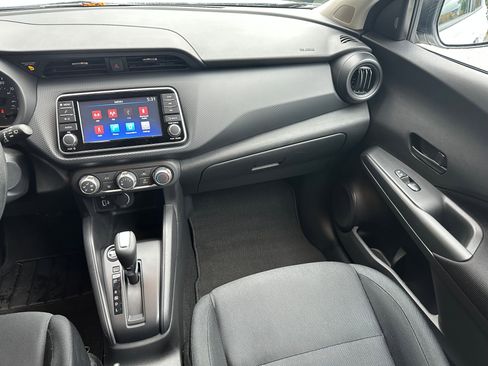 Used 2023 Nissan Kicks S image 18