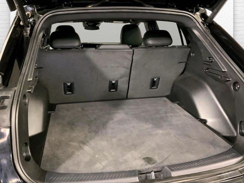 Used 2025 Chevrolet Equinox EV LT FWD image 4