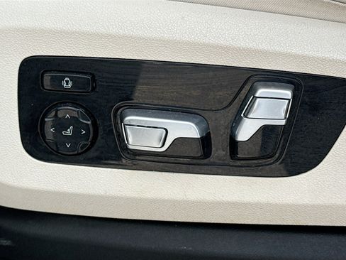 Used 2020 BMW X7 xDrive40i w/ Executive Package AWD/4WD image 27