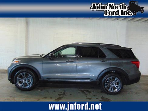 Used 2023 Ford Explorer XLT w/ Equipment Group 202A AWD/4WD image 1