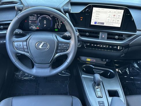 Used 2025 Lexus UX 300h FWD w/ Accessory Package (Z2) image 28