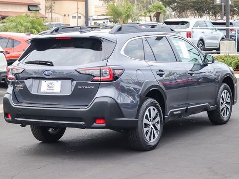 Certified 2025 Subaru Outback Premium AWD/4WD image 5