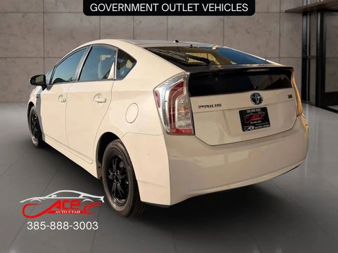Used 2014 Toyota Prius One image 5