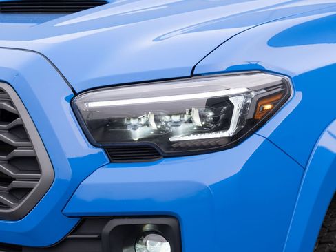 Used 2020 Toyota Tacoma TRD Sport image 17