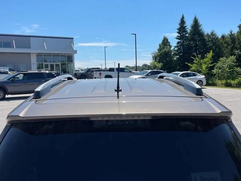 Used 2013 Toyota RAV4 Limited AWD/4WD image 16