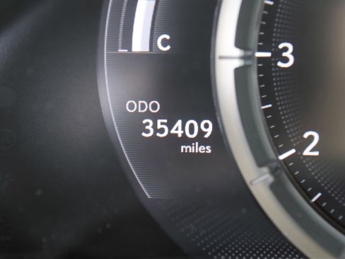 Used 2023 Lexus LS 500 F Sport image 16