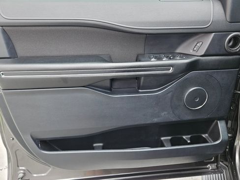 Used 2021 Ford Expedition XL RWD image 17