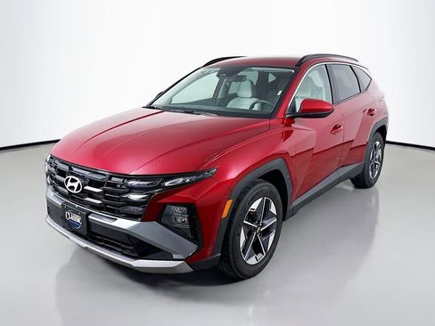 Used 2025 Hyundai Tucson SEL FWD image 3