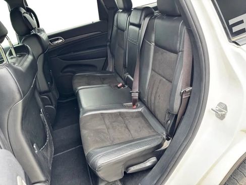 Used 2019 Jeep Grand Cherokee Altitude AWD/4WD image 23