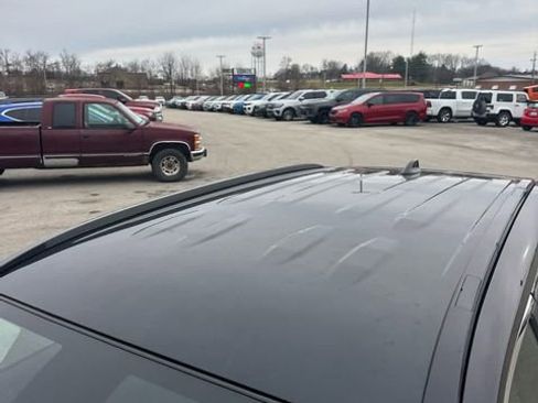 Used 2025 Toyota RAV4 XLE image 9