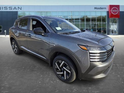 New 2026 Nissan Kicks SV image 3