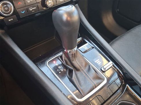 Used 2022 Jeep Compass Limited w/ Elite Group image 18