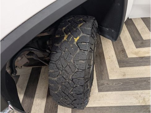 Used 2021 Chevrolet Silverado 2500 LT AWD/4WD image 19