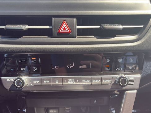 Used 2024 Kia Seltos SX AWD/4WD image 31