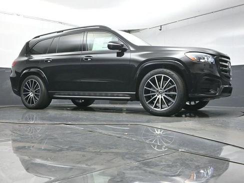 New 2026 Mercedes-Benz GLS 450 4MATIC image 41