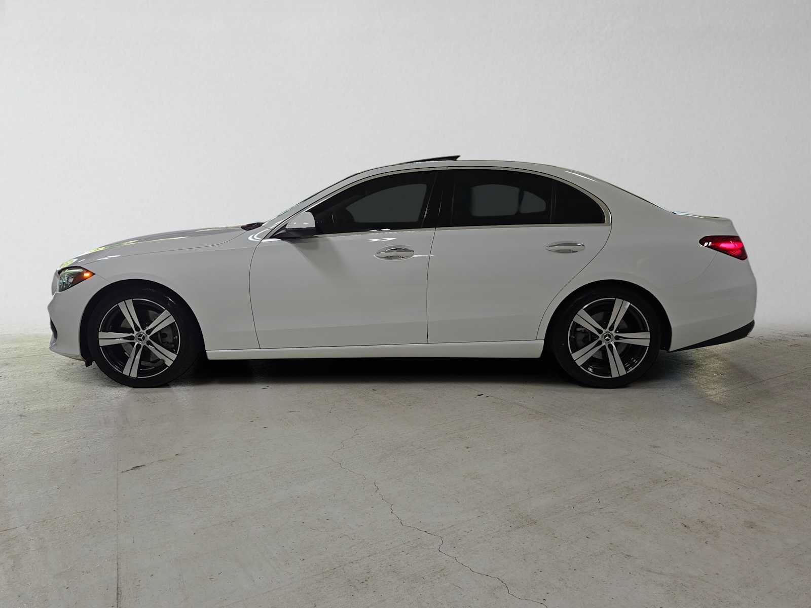 Used 2023 Mercedes-Benz C 300 4MATIC Sedan image 6