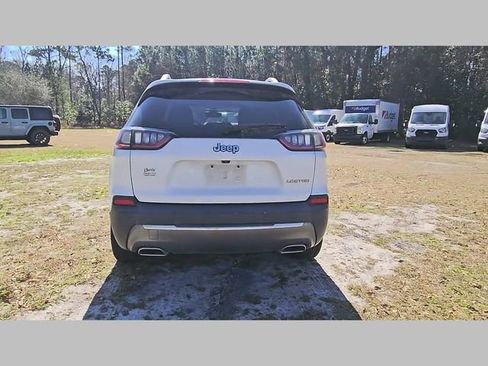 Used 2019 Jeep Cherokee Limited image 28