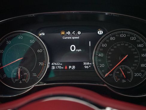 Used 2020 Bentley Bentayga AWD/4WD image 12