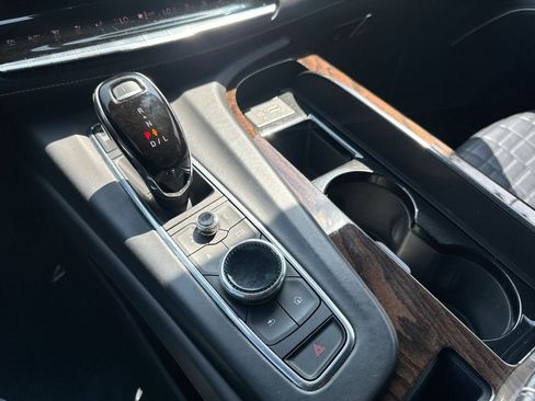 Used 2021 Cadillac Escalade Sport Platinum RWD image 29