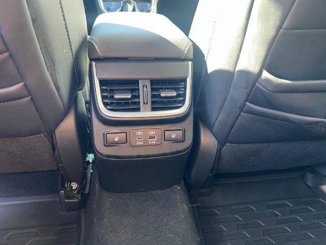 Used 2023 Subaru Outback Limited AWD/4WD image 17