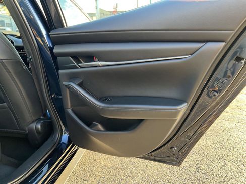 Used 2023 MAZDA MAZDA3 s image 16