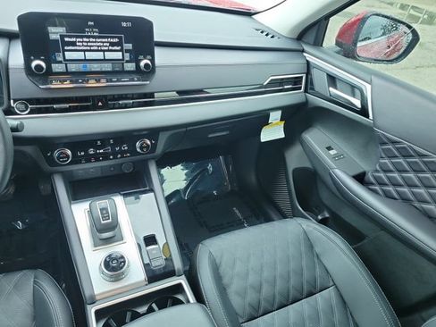Used 2024 Mitsubishi Outlander SEL FWD image 18