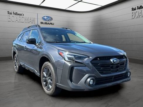 Used 2025 Subaru Outback Onyx Edition AWD/4WD image 2