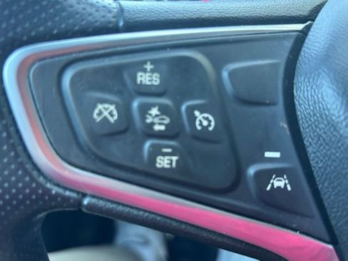 Used 2023 Chevrolet Malibu LT FWD image 28