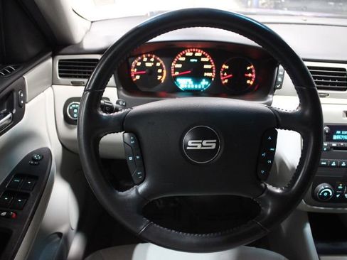 Used 2008 Chevrolet Impala SS w/ Convenience Package image 27