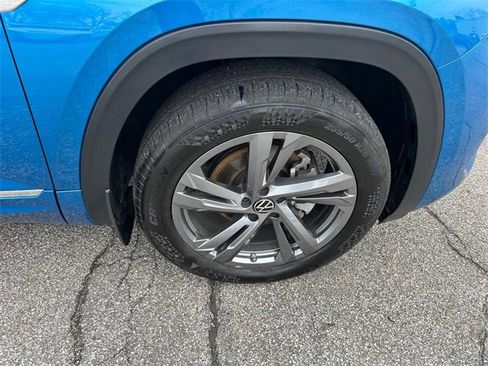 Used 2024 Volkswagen Atlas Cross Sport SEL R-Line image 33