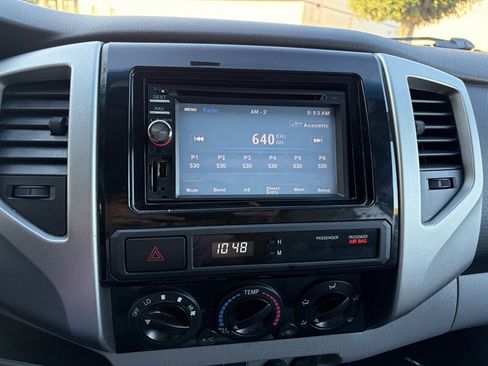 Used 2013 Toyota Tacoma PreRunner w/ TRD Sport Pkg RWD image 18