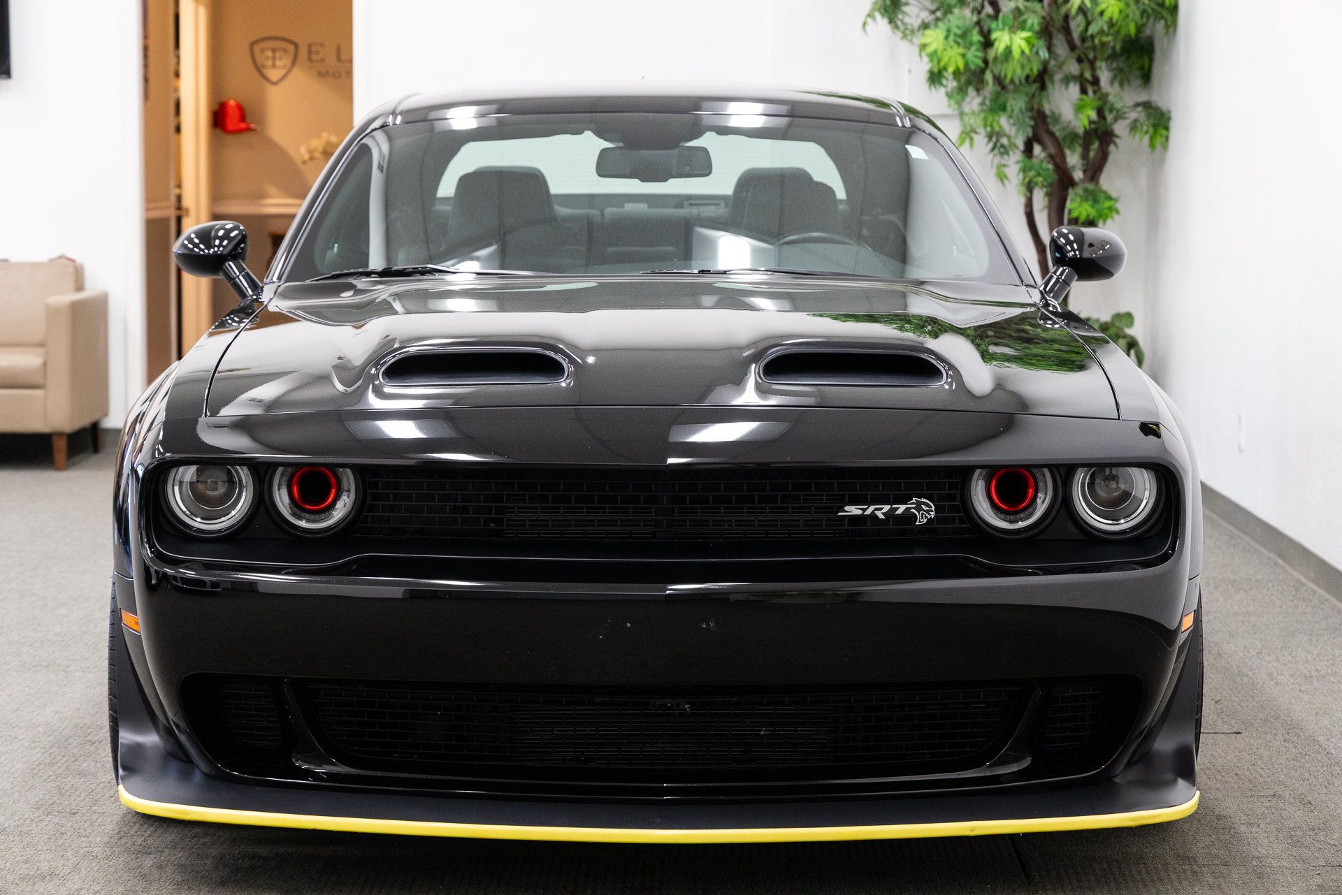Used 2019 Dodge Challenger SRT Hellcat RWD image 12
