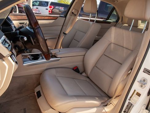 Used 2014 Mercedes-Benz E 250 BlueTEC 4MATIC Sedan image 13