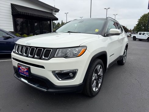 Used 2020 Jeep Compass Limited image 10