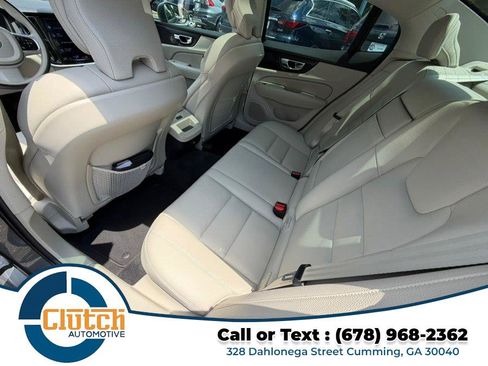 Used 2019 Volvo S60 T6 Momentum w/ Premium Package AWD/4WD image 17