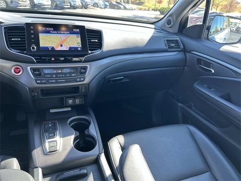 Used 2023 Honda Ridgeline RTL-E image 16