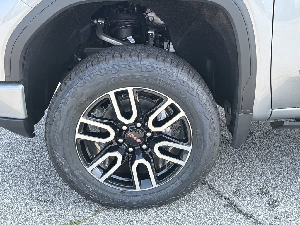 New 2026 GMC Sierra 1500 AT4 w/ Technology Package AWD/4WD image 23