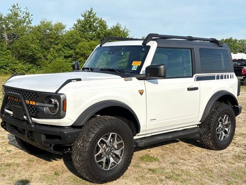 Used 2024 Ford Bronco Badlands AWD/4WD image 12