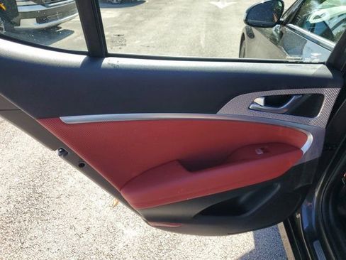 Used 2023 Genesis G70 2.0T w/ Sport Prestige Package image 8