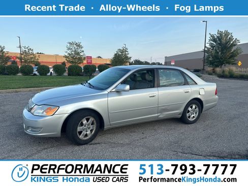 Used 2000 Toyota Avalon XL w/ Option Pkg 3 FWD image 1