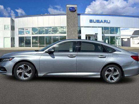 Used 2018 Honda Accord EX image 9