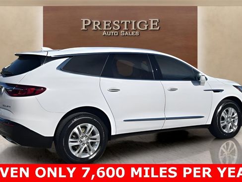 Used 2018 Buick Enclave Premium image 16