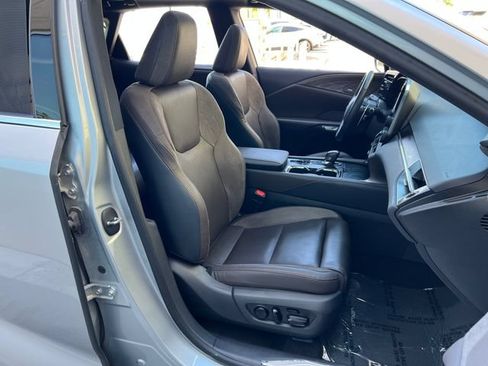Used 2025 Lexus RX 350 w/ Convenience Package AWD/4WD image 55