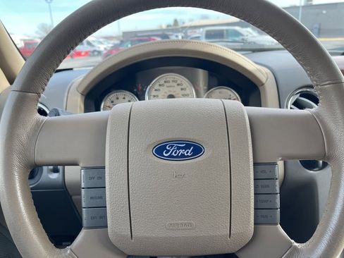 Used 2006 Ford F150 Lariat image 15